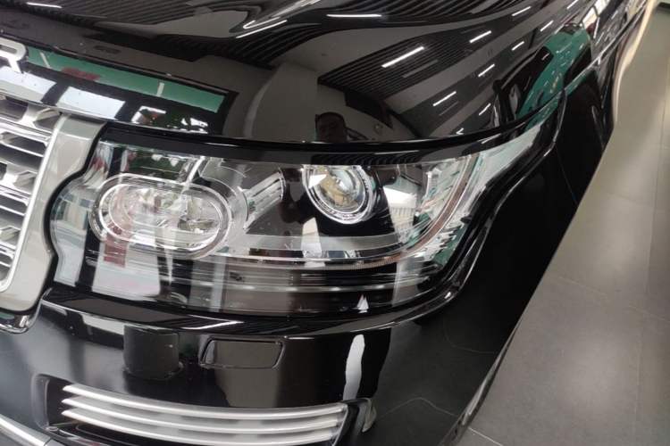 Used Land Rover Range 2017 5.0 SC V8 AB Prestige Extended Edition Left Front Headlight