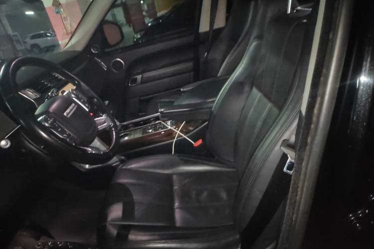 Used Land Rover Range 2017 3.0 SC V6 Vogue Left Front Seat