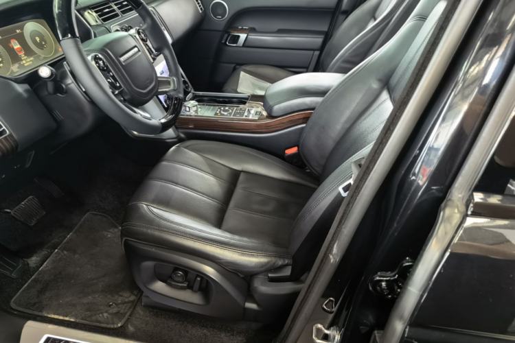 Used Land Rover Range 2017 3.0 SC V6 Vogue Extended Version Left Front Seat