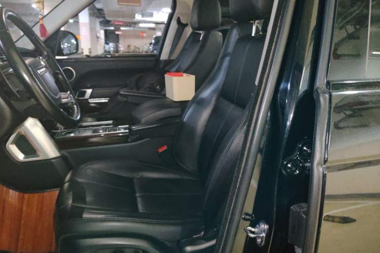 Used Land Rover Range  Left Front Seat
