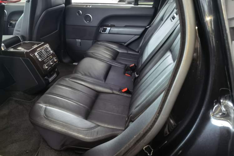 Used Land Rover Range 2017 3.0 SC V6 Vogue Extended Version Left Rear Seat