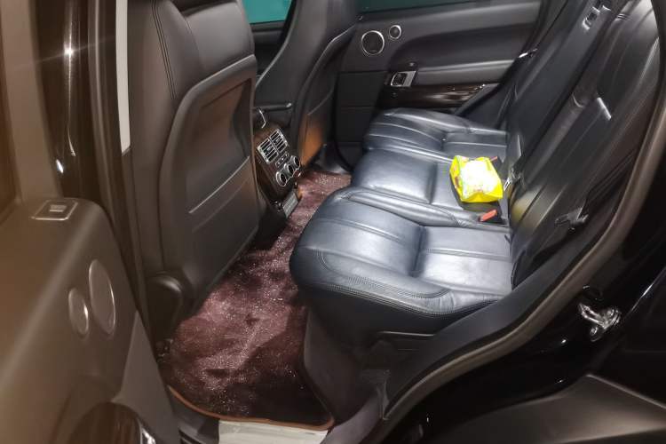 Used Land Rover Range 2017 3.0 SC V6 Vogue Left Rear Seat