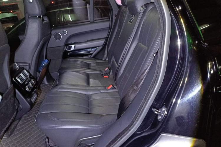 Used Land Rover Range  Left Rear Seat