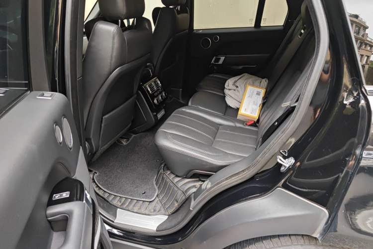 Used Land Rover Range  Left Rear Seat