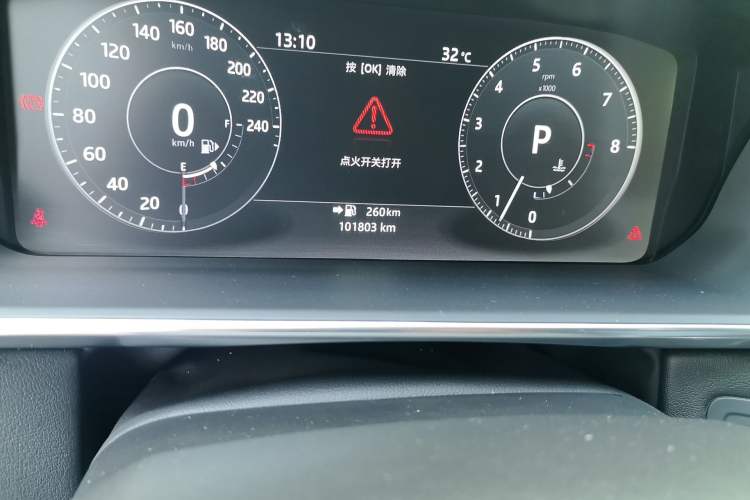 Used Land Rover Range 2017 3.0 SC V6 Vogue Odometer Close Up