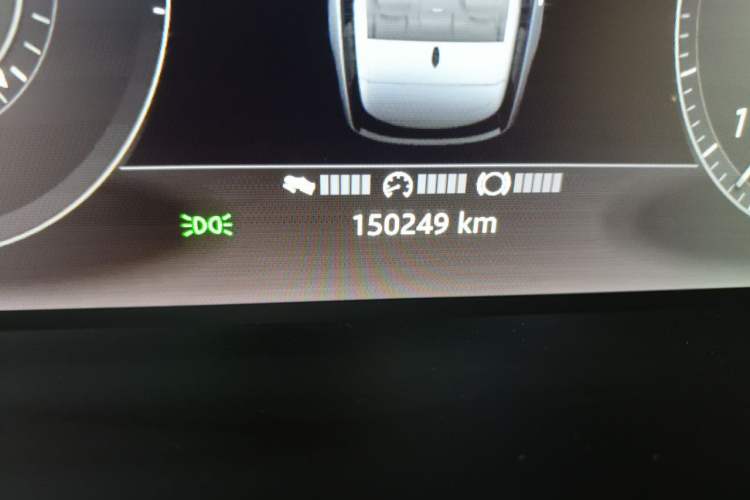 Used Land Rover Range  Odometer Close Up