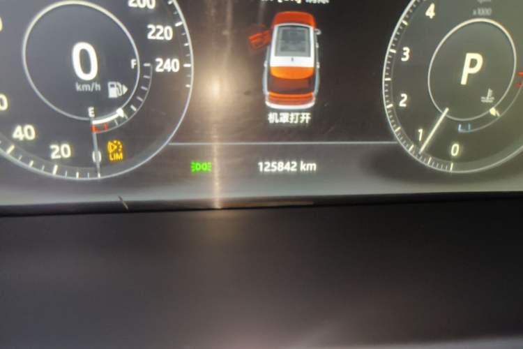 Used Land Rover Range  Odometer Close Up