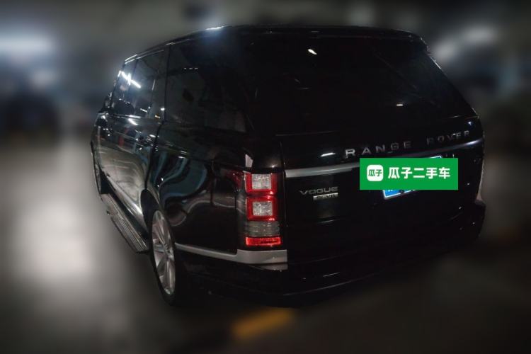 Used Land Rover Range 2017 3.0 SC V6 Vogue Extended Version Rear Left 45 Deg