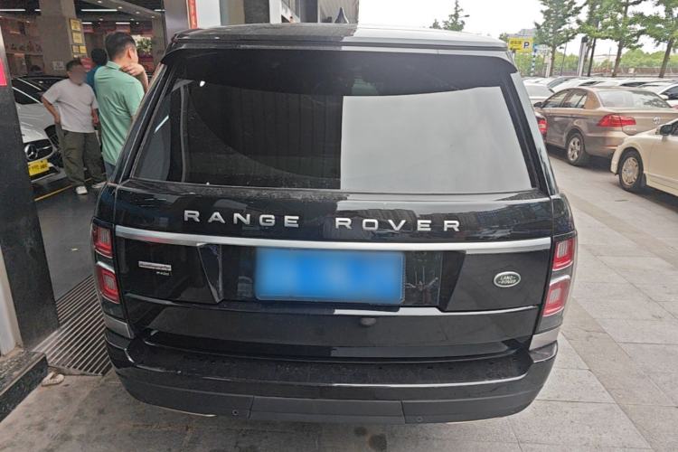 Used Land Rover Range 2017 3.0 SC V6 Vogue Extended Version Rear