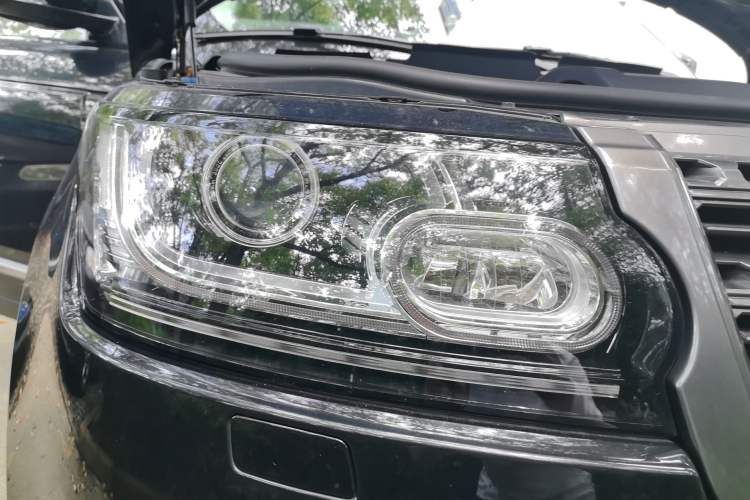 Used Land Rover Range 2017 3.0 SC V6 Vogue Right Front Headlight