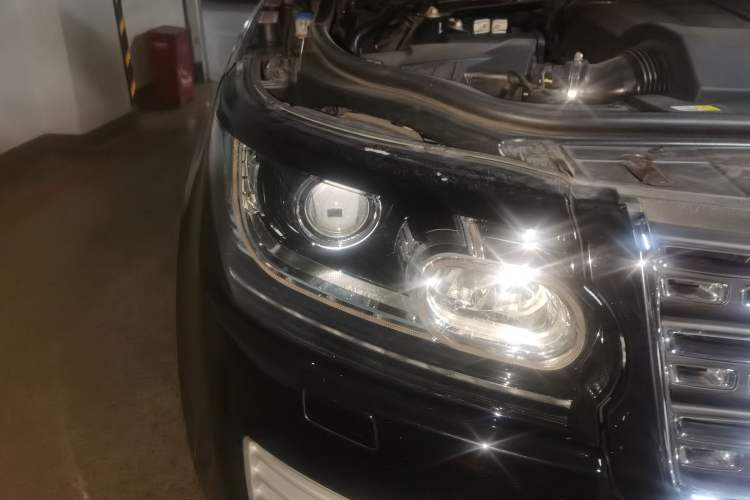 Used Land Rover Range 2017 3.0 SC V6 Vogue Right Front Headlight
