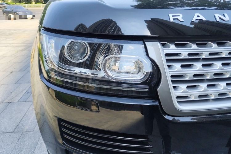 Used Land Rover Range 2017 3.0 SC V6 Vogue Extended Version Right Front Headlight