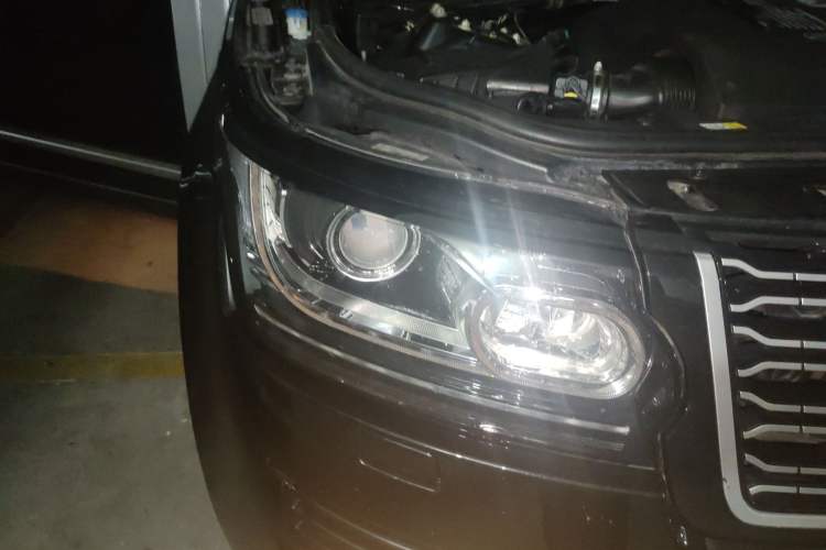 Used Land Rover Range 2017 3.0 SC V6 Vogue Extended Version Right Front Headlight
