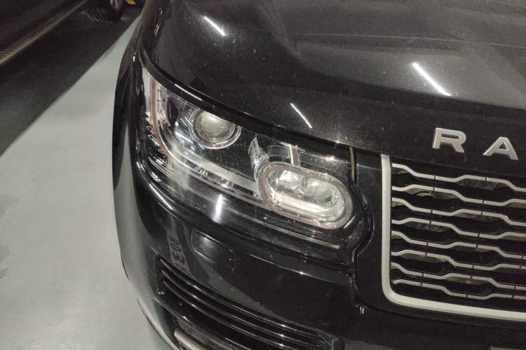 Used Land Rover Range 2017 3.0 SC V6 Vogue SE Long-Wheelbase Edition Right Front Headlight