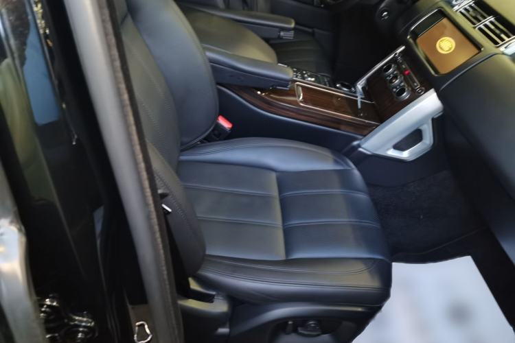 Used Land Rover Range 2017 3.0 SC V6 Vogue Extended Version Right Front Seat