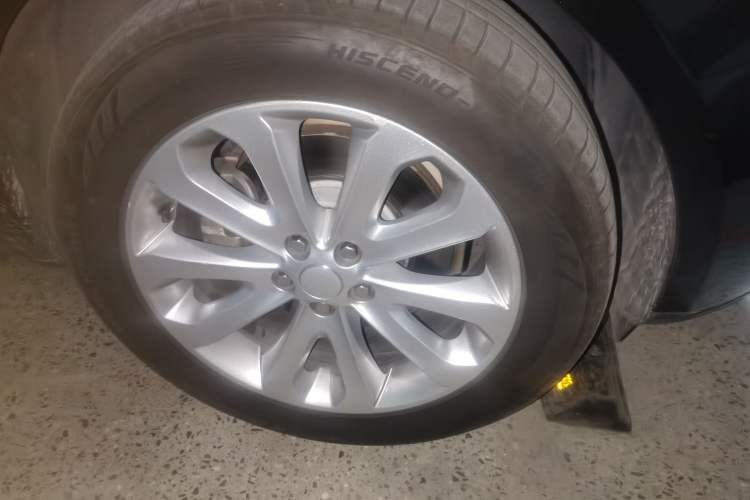 Used Land Rover Range 2017 3.0 SC V6 Vogue Right Front Wheel Hub