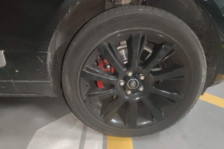 Used Land Rover Range 2017 3.0 SC V6 Vogue Right Front Wheel Hub
