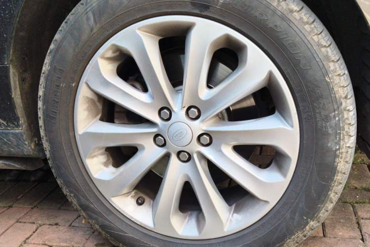 Used Land Rover Range 2017 3.0 SC V6 Vogue Right Front Wheel Hub