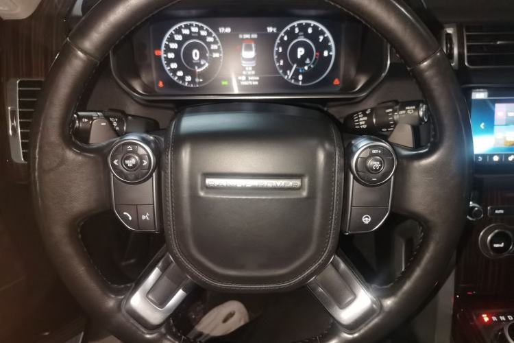 Used Land Rover Range 2017 3.0 SC V6 Vogue Steering Wheel