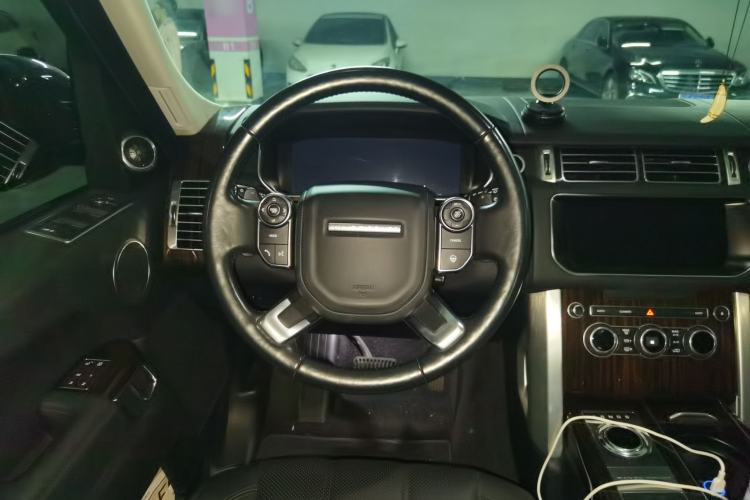 Used Land Rover Range 2017 3.0 SC V6 Vogue Steering Wheel