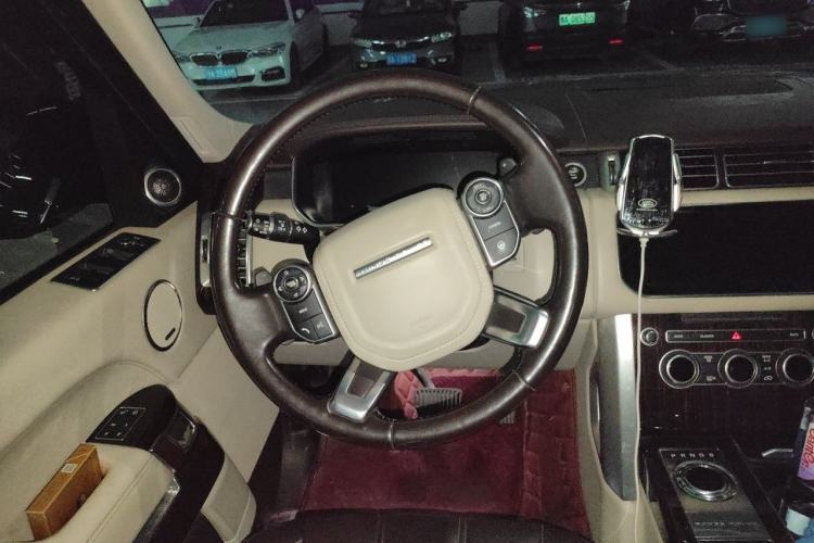 Used Land Rover Range 2017 3.0 SC V6 Vogue SE Long-Wheelbase Edition Steering Wheel