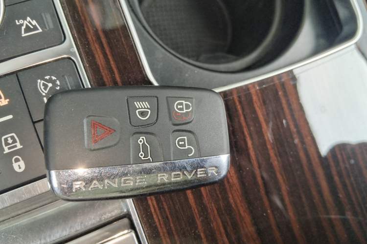 Used Land Rover Range 2017 3.0 SC V6 Vogue Vehicle Key