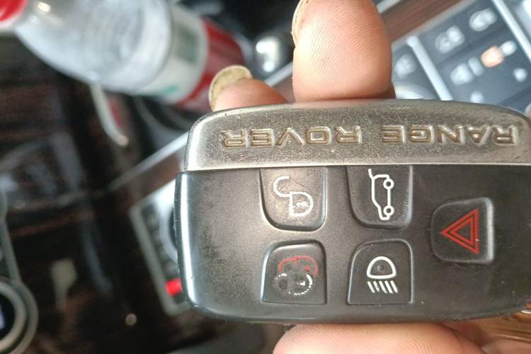 Used Land Rover Range 2017 3.0 SC V6 Vogue Vehicle Key