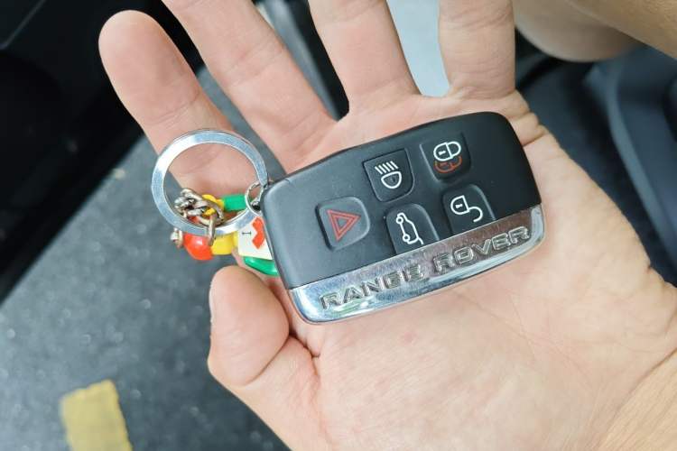 Used Land Rover Range 2017 3.0 SC V6 Vogue Vehicle Key