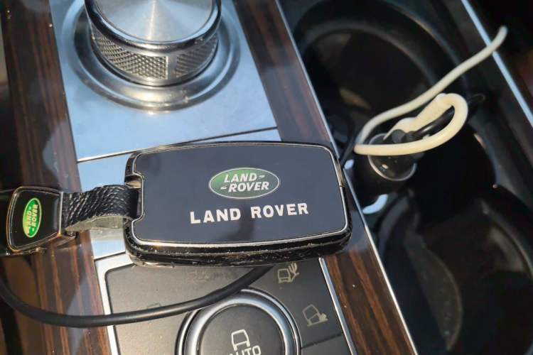 Used Land Rover Range 2017 3.0 SC V6 Vogue SE Long-Wheelbase Edition Vehicle Key