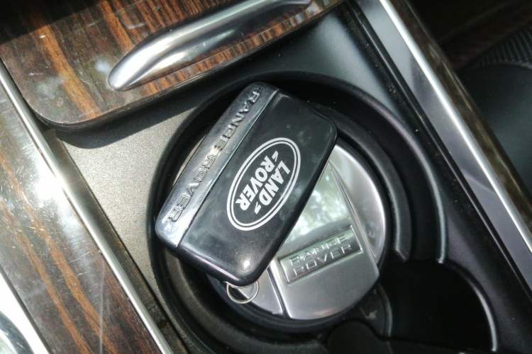 Used Land Rover Range 2017 3.0 SC V6 Vogue SE Long-Wheelbase Edition Vehicle Key