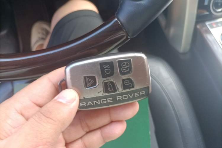 Used Land Rover Range  Vehicle Key