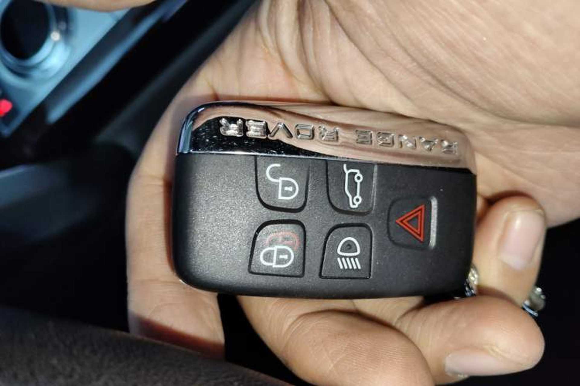 Used Land Rover Range 2017 3.0 SC V6 Vogue Vehicle Key