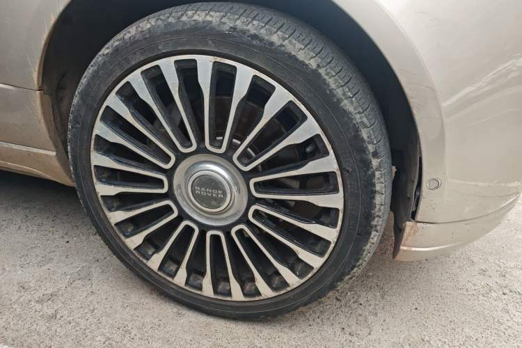 Used Land Rover Range 2017 3.0 SC V6 Vogue SE Long-Wheelbase Edition Right Front Wheel Hub