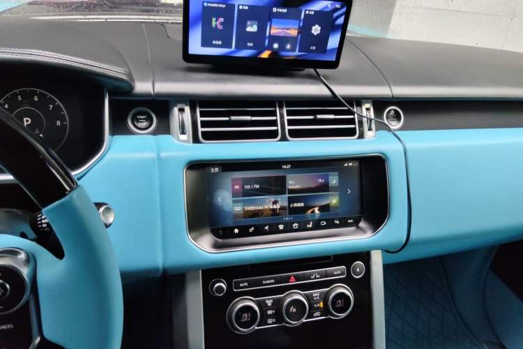 Used Land Rover Range  Audio And AC Panel