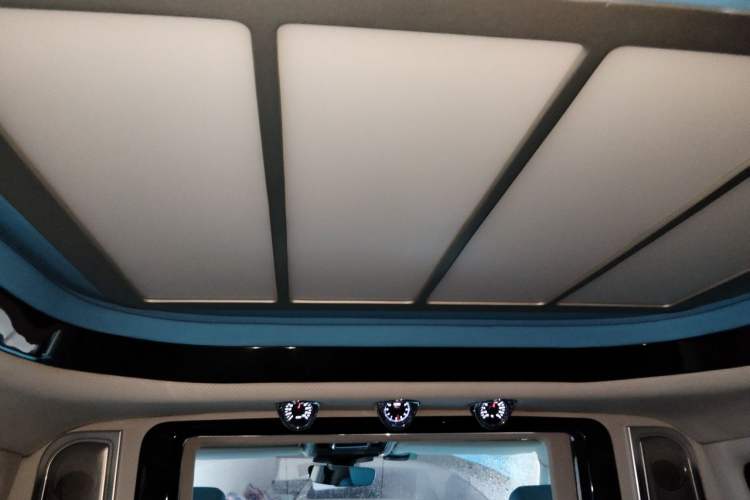 Used Land Rover Range  Headliner