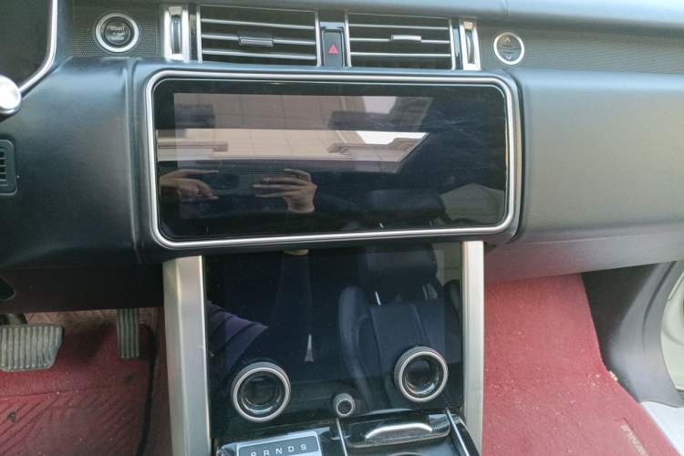 Used Land Rover Range  Audio And AC Panel