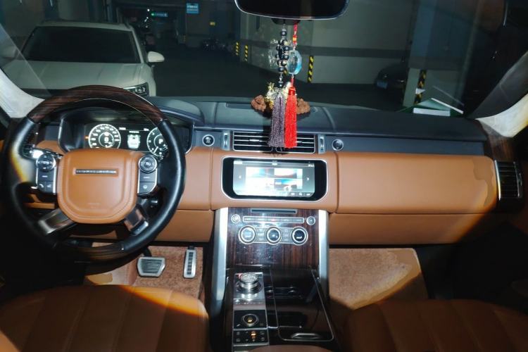 Used Land Rover Range  Center Console