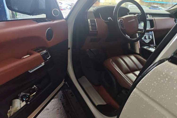 Used Land Rover Range  Driver Seat