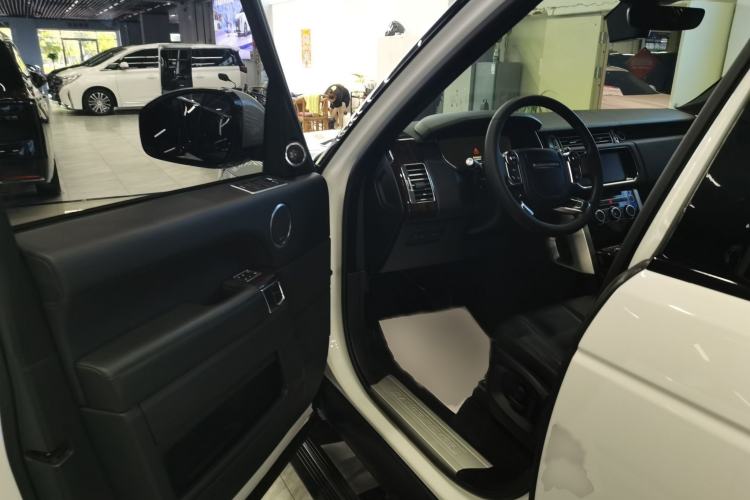 Used Land Rover Range 2017 3.0 SC V6 Vogue Driver Seat