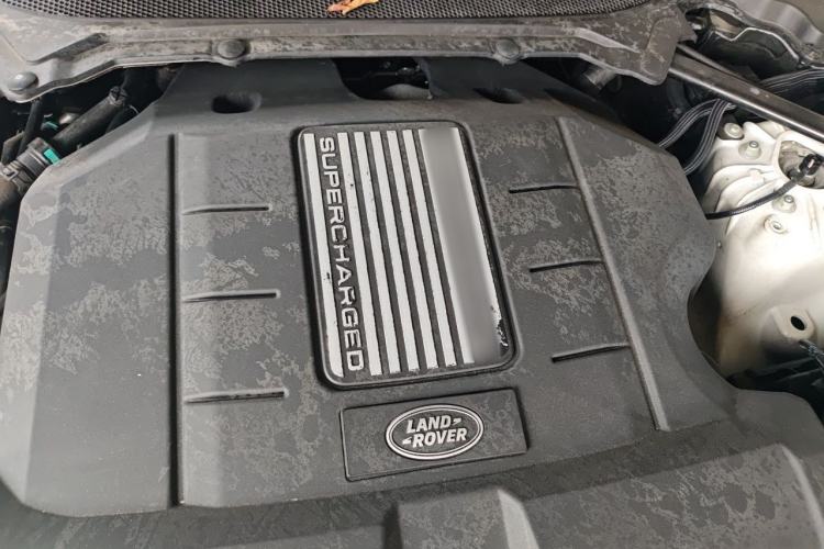 Used Land Rover Range  Engine Bay