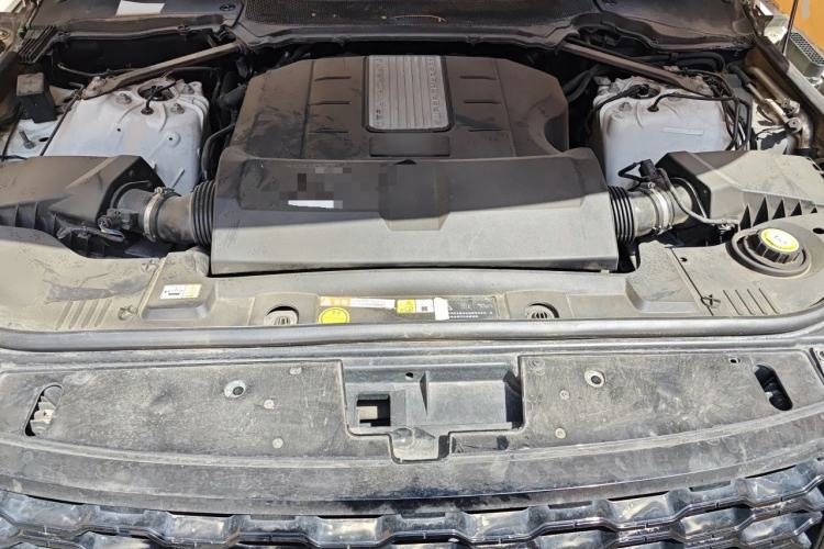 Used Land Rover Range  Engine Bay