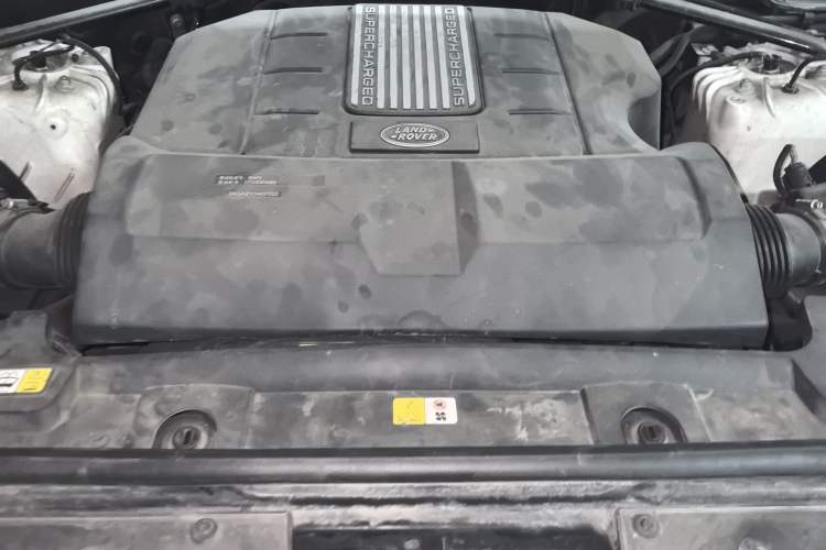 Used Land Rover Range  Engine Bay