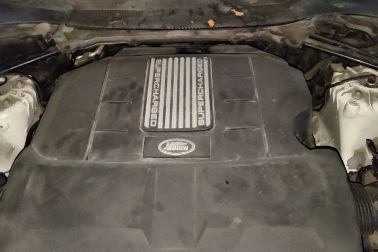 Used Land Rover Range 2017 3.0 SC V6 Vogue Engine Bay