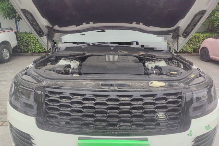 Used Land Rover Range 2017 3.0 SC V6 Vogue Extended Version Engine Bay