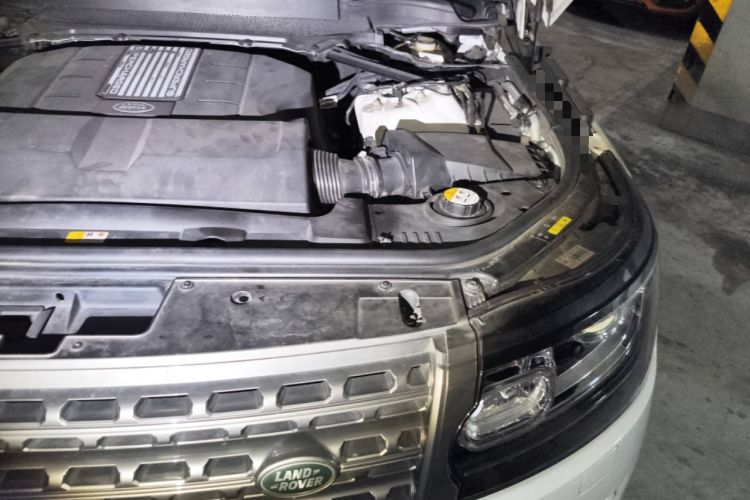 Used Land Rover Range 2017 3.0 SC V6 Grand Edition Engine Bay Left