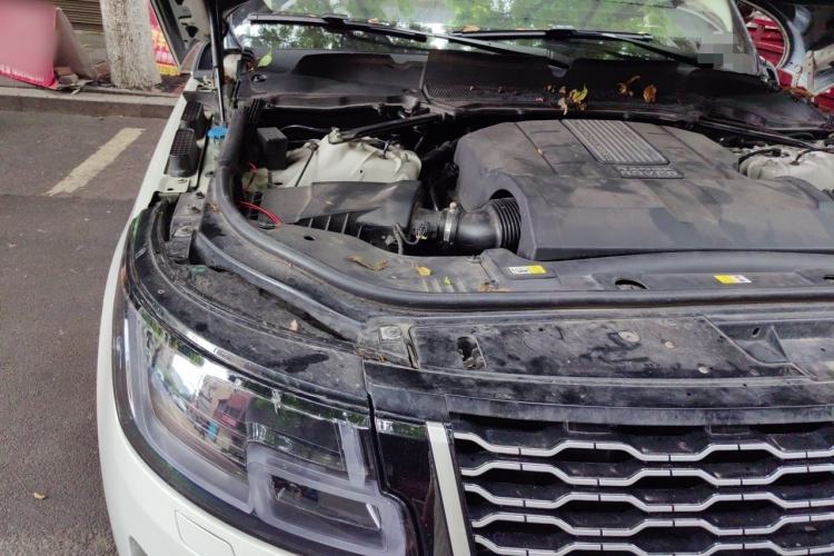 Used Land Rover Range  Engine Bay Right