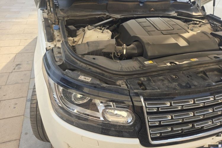 Used Land Rover Range 2017 3.0 SC V6 Vogue Engine Bay Right