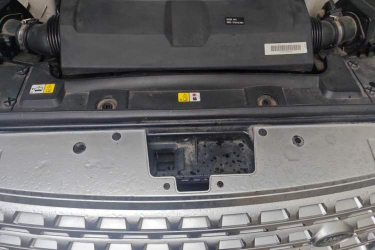 Used Land Rover Range  Engine Bay