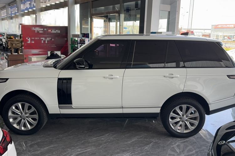 Used Land Rover Range 2017 3.0 SC V6 Vogue Exterior 3