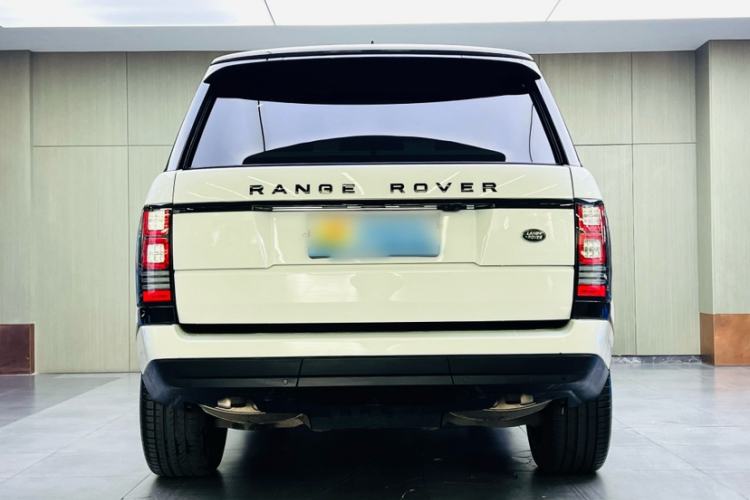 Used Land Rover Range 2017 3.0 SC V6 Vogue Extended Version Exterior 8